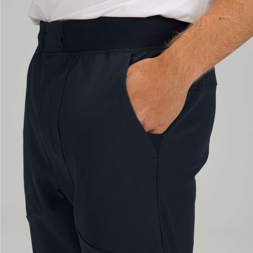 Lululemon ABC Jogger *Warpstreme
True Navy Men’s Size (L) - Picture 13 of 16